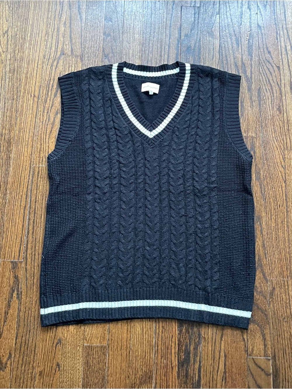 Women’s Black Cable-Knit V-Neck Sweater Vest with White Trim